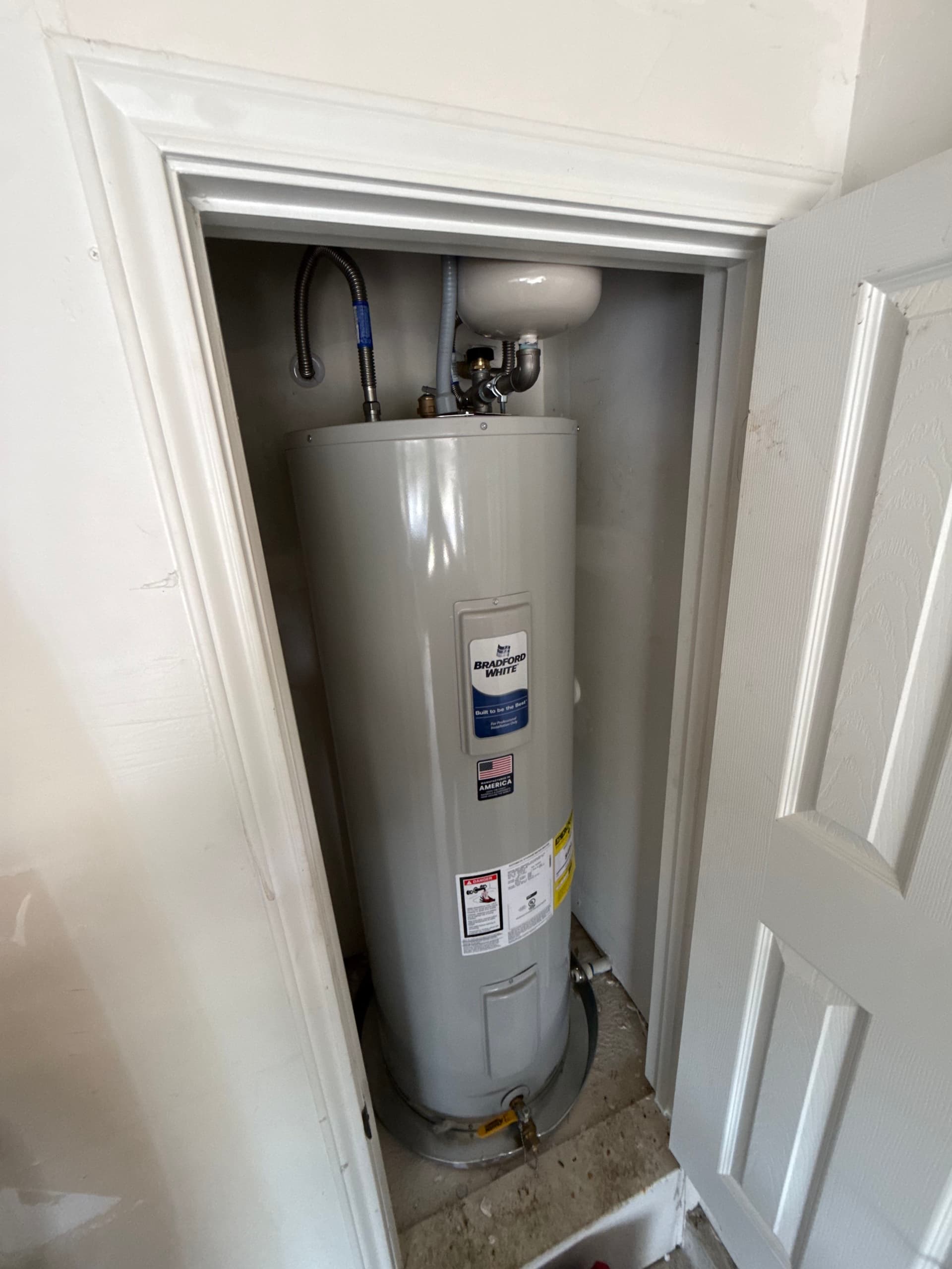 Blog post Should I Hire a Local Plumber or Use a Big Box Store Service? image